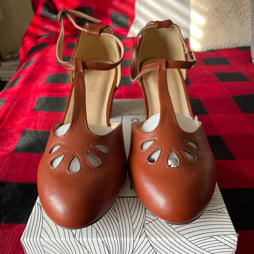 Brand New Size 11 Brown Heels